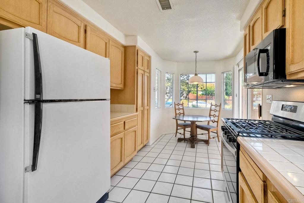 2187 Castilla Way Property Photo 5