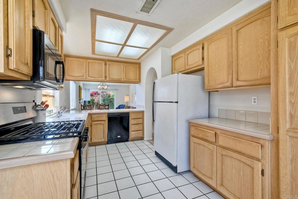 2187 Castilla Way Property Photo 7