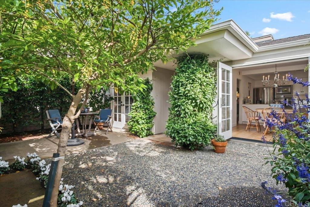 131 Cancha de Golf Property Photo 1