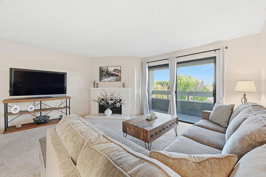 1040 E Washington Avenue 37 Property Photo 1