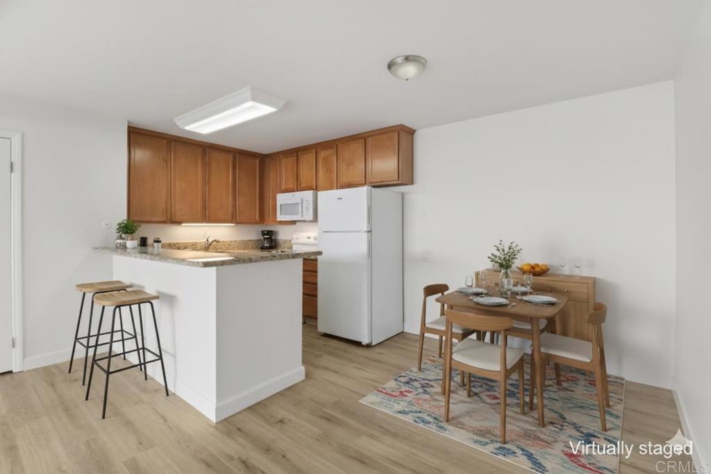 3454 Castle Glen Drive 114 Property Photo 2