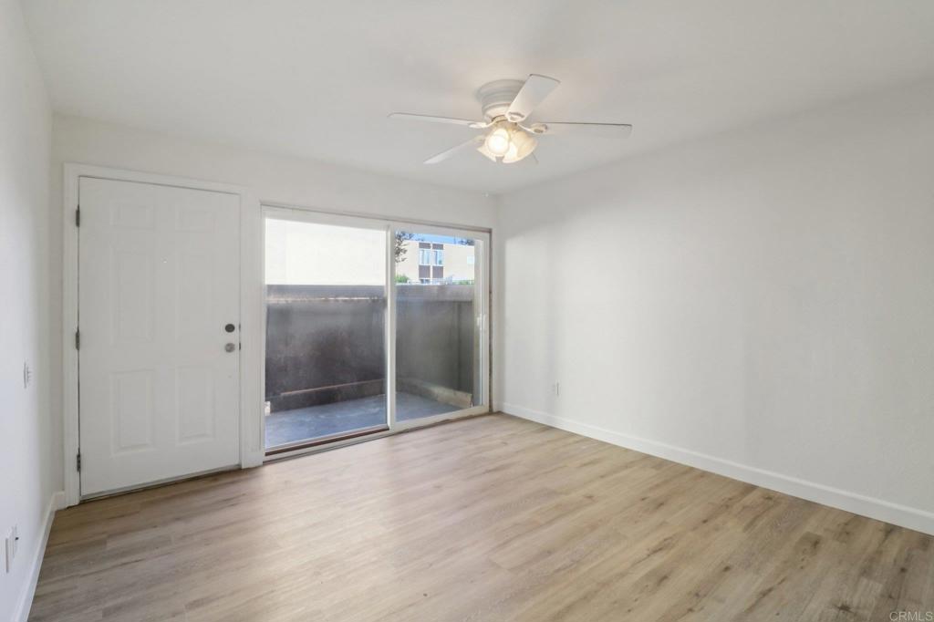 3454 Castle Glen Drive 114 Property Photo 4