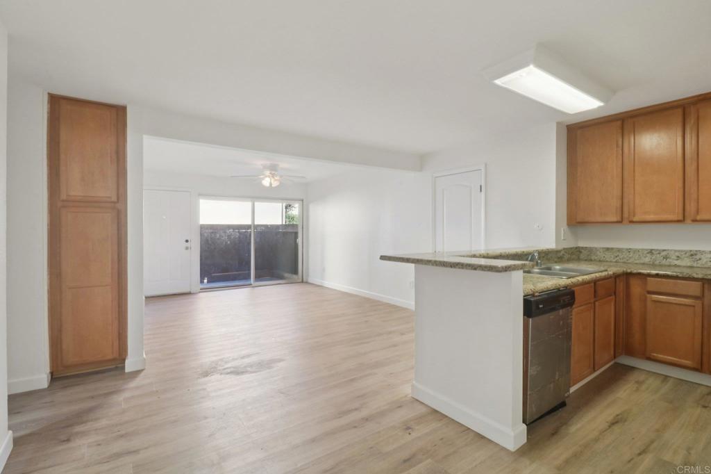 3454 Castle Glen Drive 114 Property Photo 10