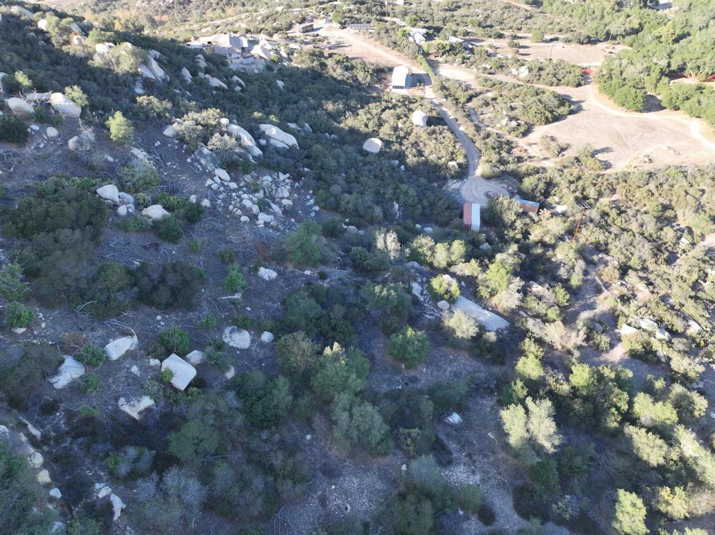 Rainbow Peaks Trail Property Photo 16