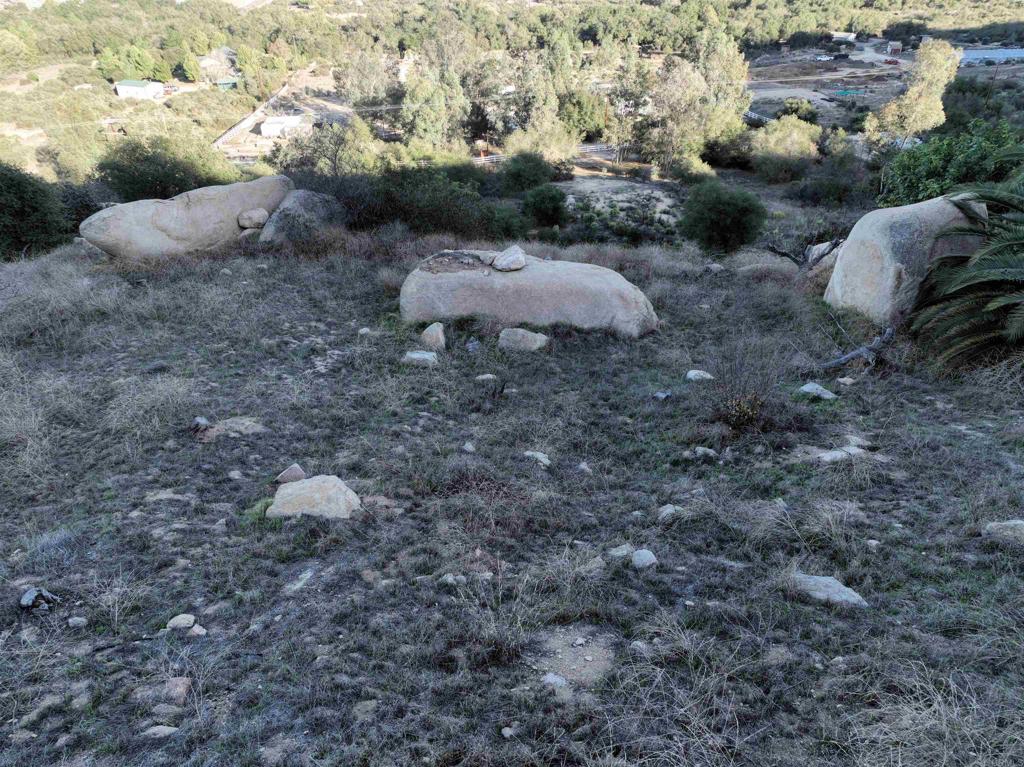 Rainbow Peaks Trail Property Photo 28