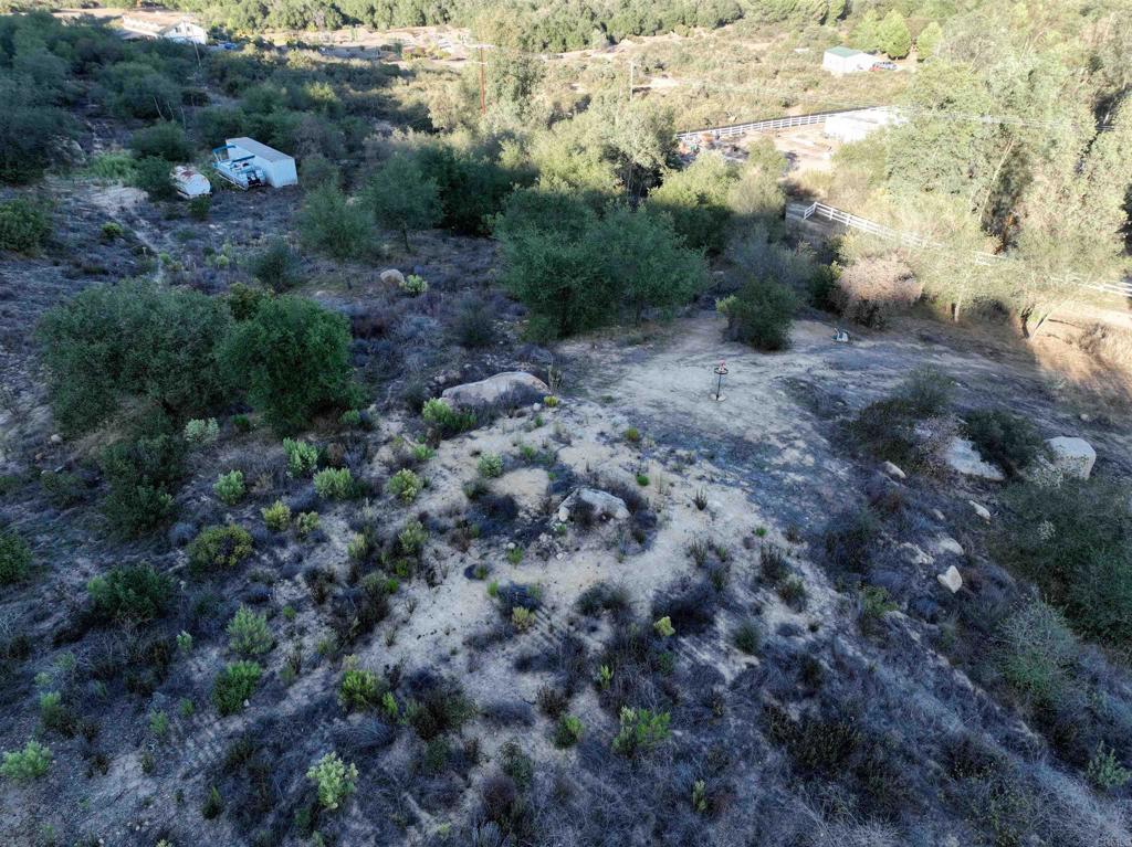 Rainbow Peaks Trail Property Photo 33