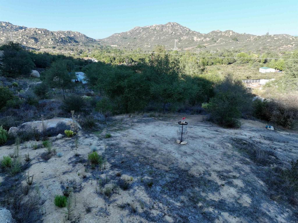 Rainbow Peaks Trail Property Photo 37