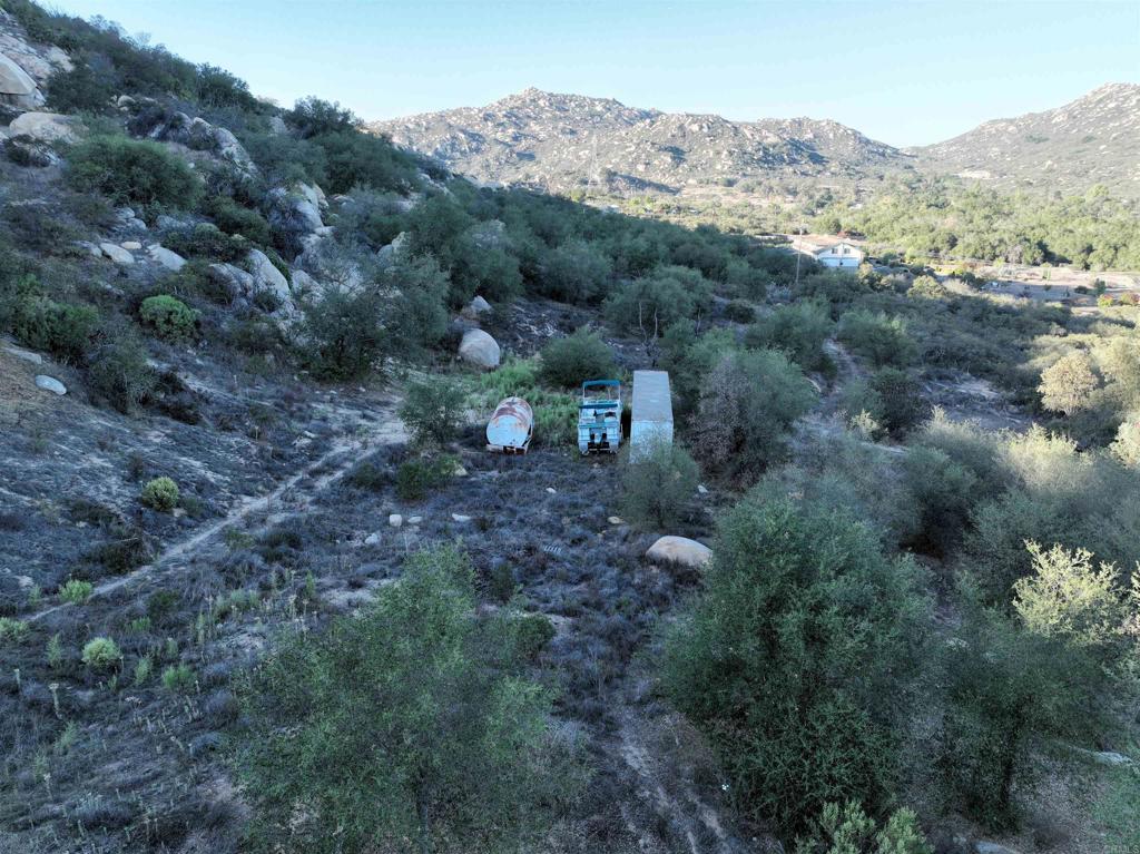 Rainbow Peaks Trail Property Photo 38