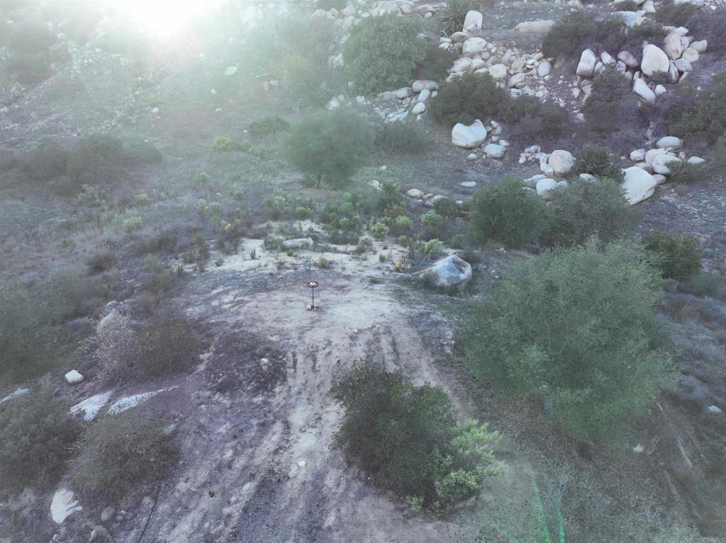 Rainbow Peaks Trail Property Photo 46
