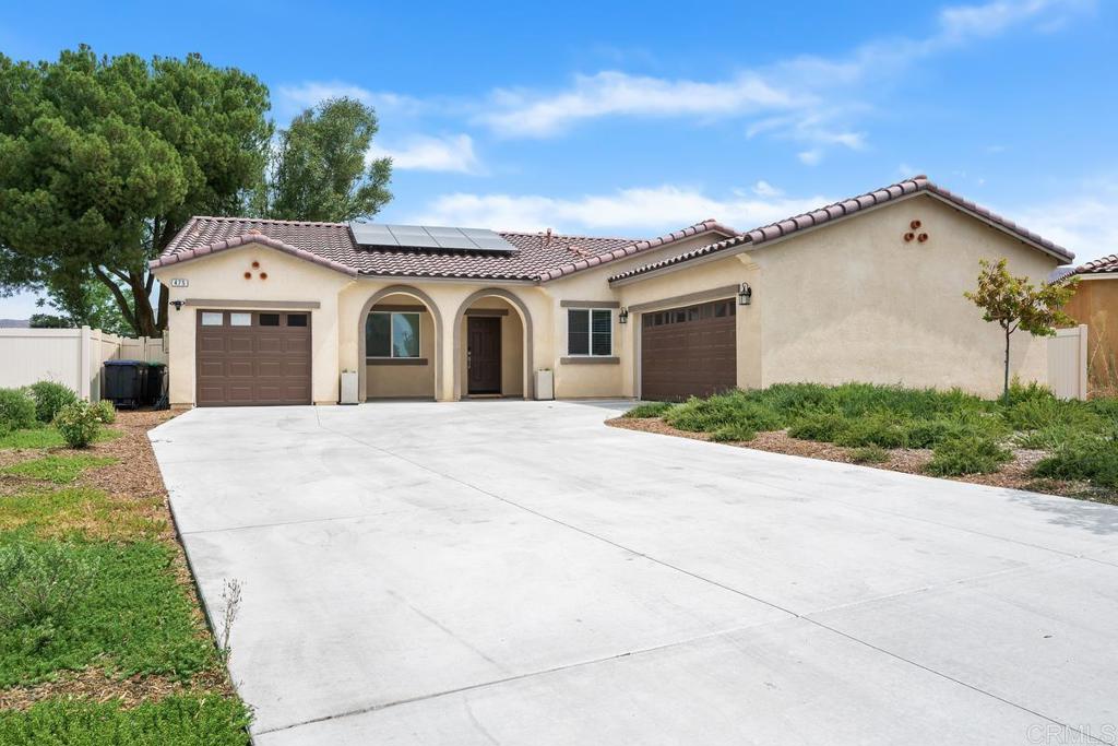 475 W Camellia Way Property Photo 3