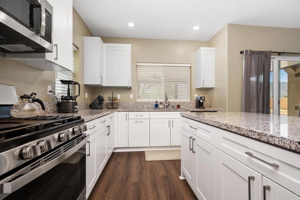 475 W Camellia Way Property Photo 8