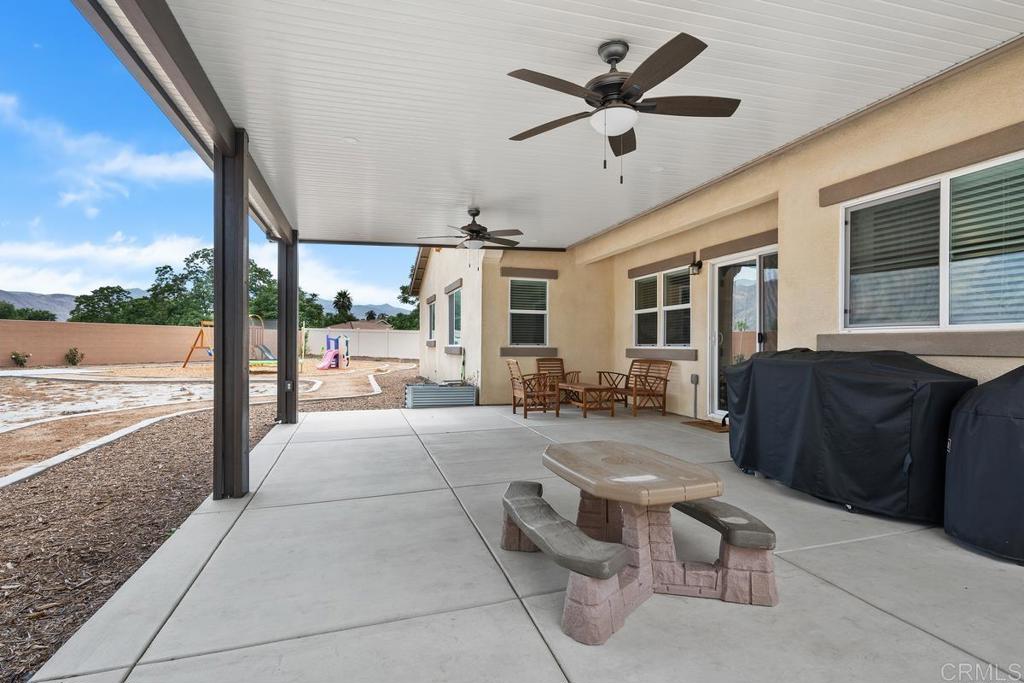475 W Camellia Way Property Photo 17