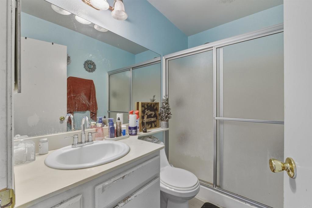 320 Rolling Hills Lane Property Photo 17