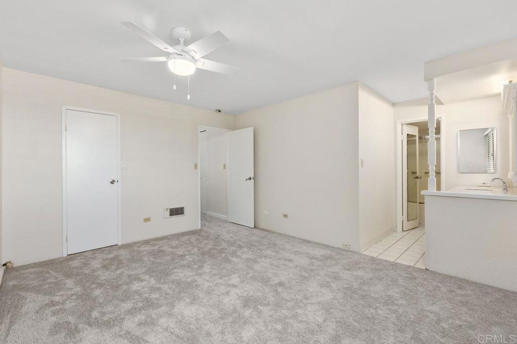 1200 Harbor Drive N 16b Property Photo 23