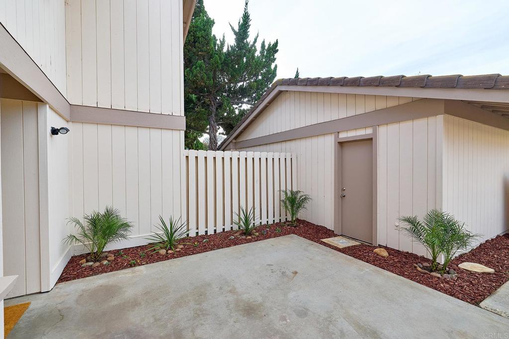 11364 Poblado Road Property Photo 3