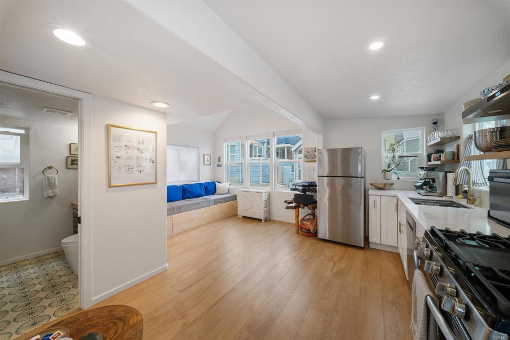 1624 N Coast Highway 101 45 Property Photo 5