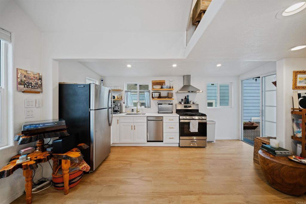1624 N Coast Highway 101 45 Property Photo 8