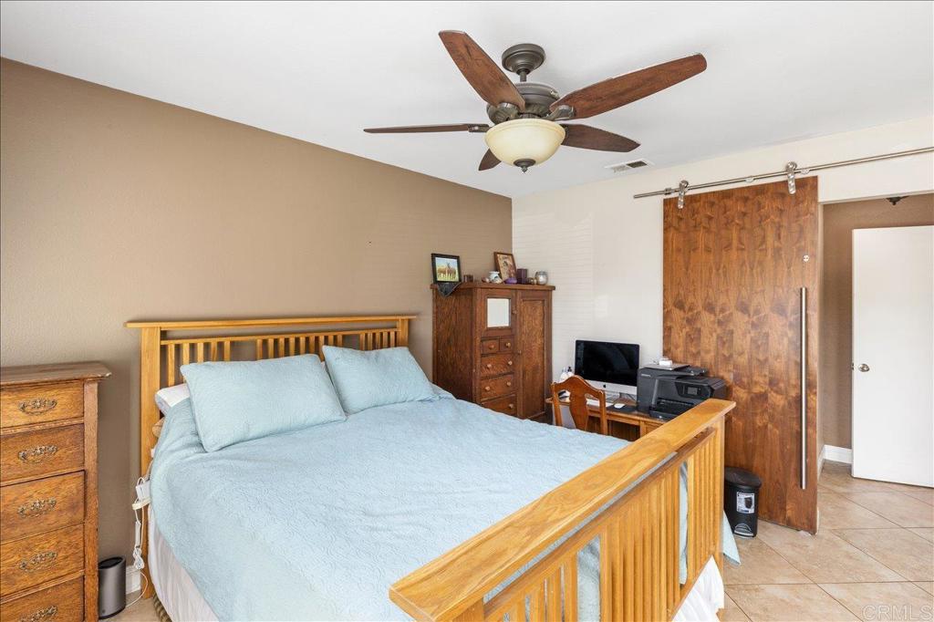 827 Bayberry Ct. Property Photo 16