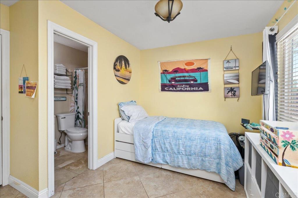 827 Bayberry Ct. Property Photo 19