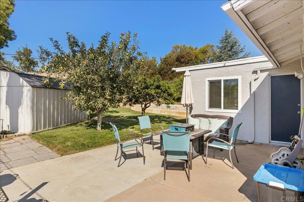 827 Bayberry Ct. Property Photo 24