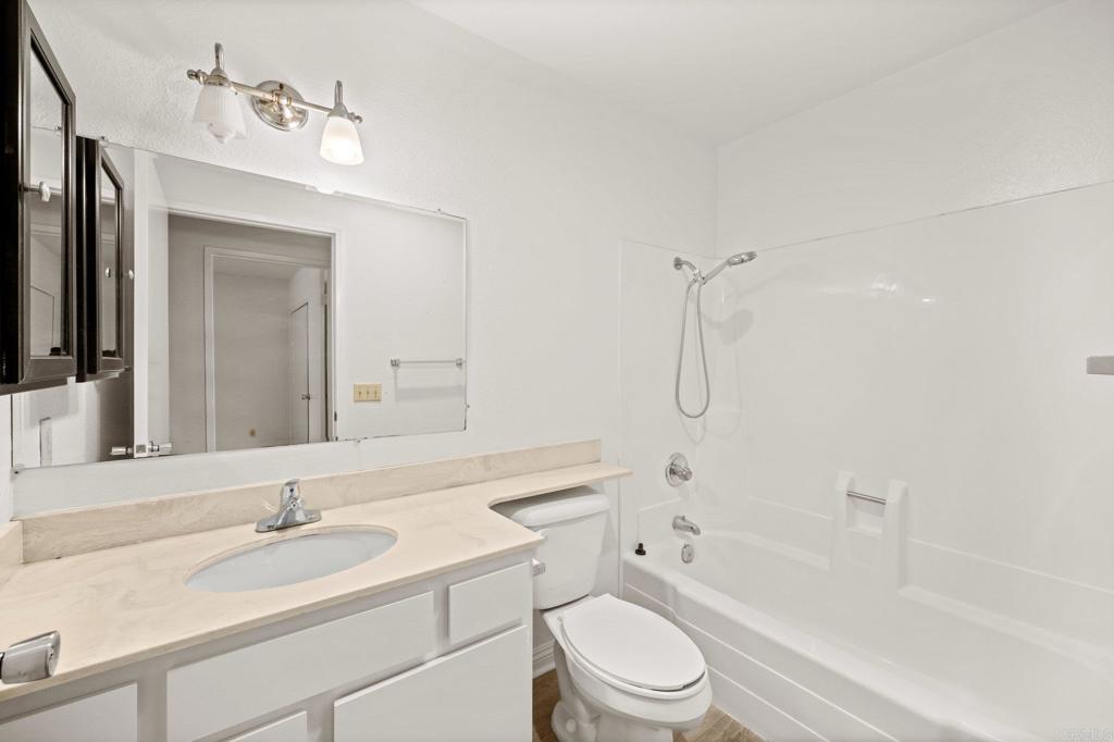 4440 Skimmer Way Property Photo 13
