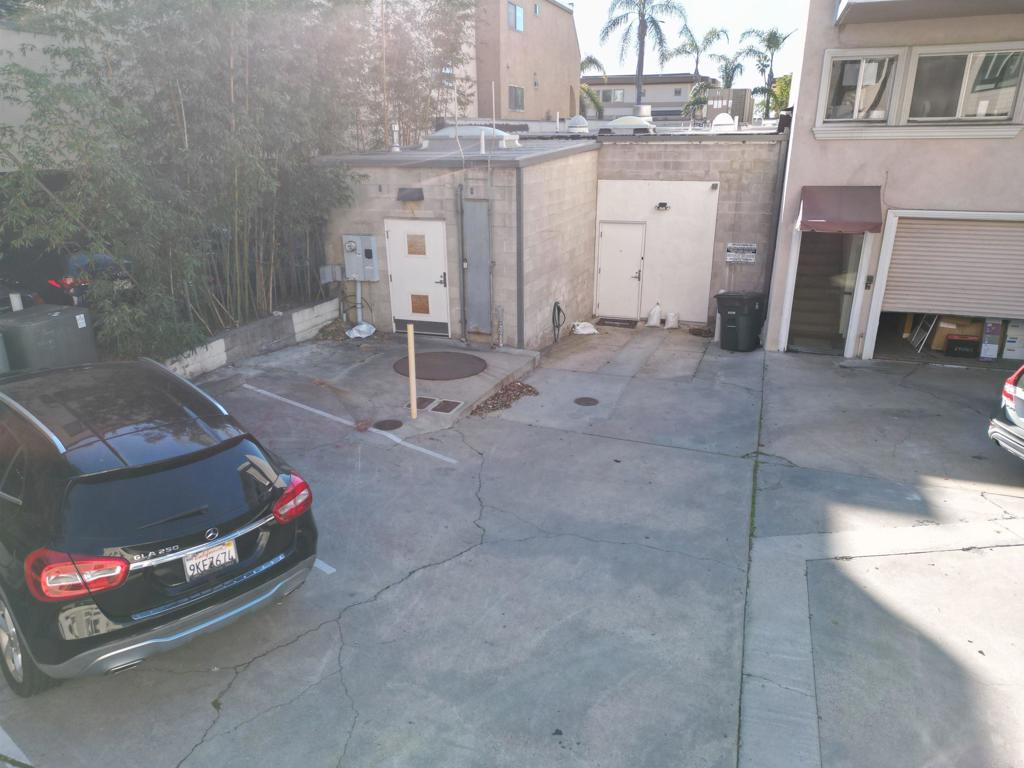 7527 Draper Avenue Property Photo 25