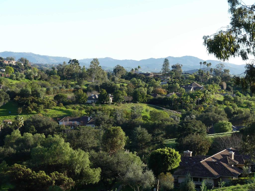 725 Yucca Road Property Photo 10