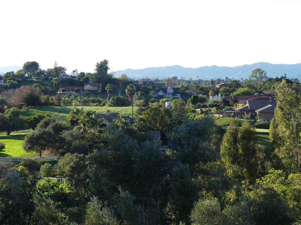 725 Yucca Road Property Photo 16