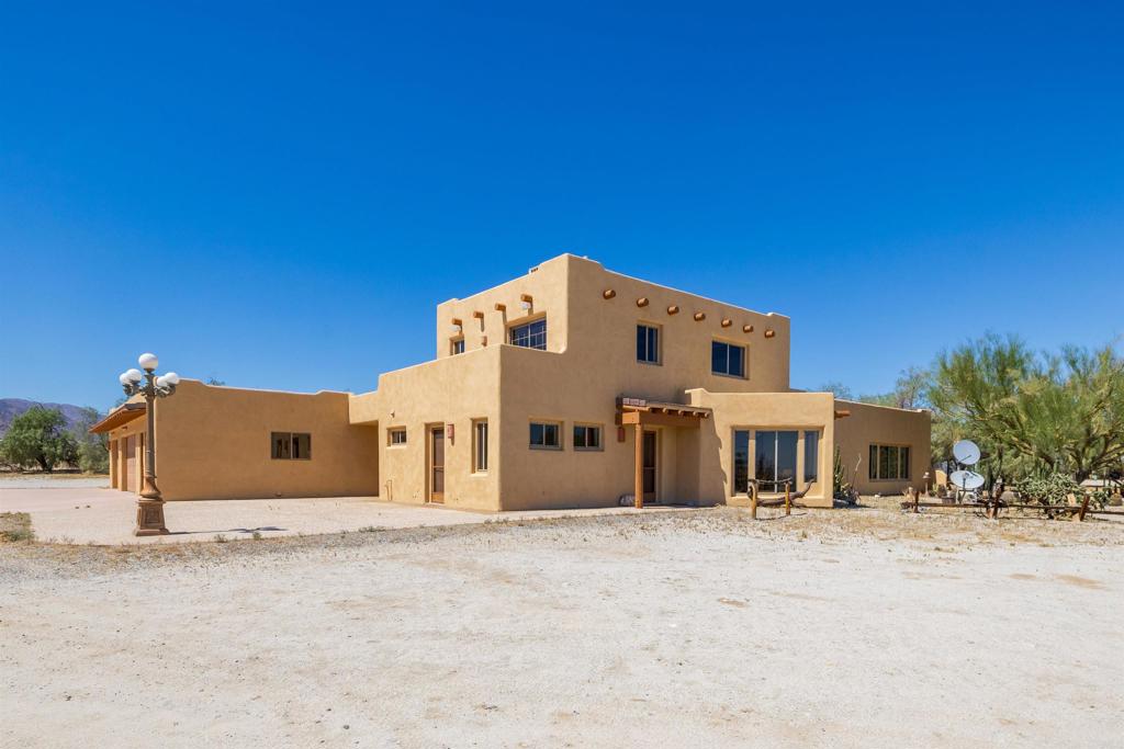 6226 Split Mountain Road Property Photo 1