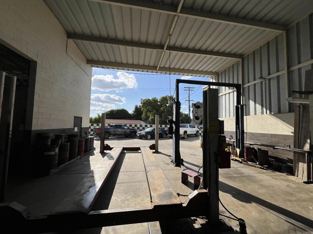 729 D Street Property Photo 8