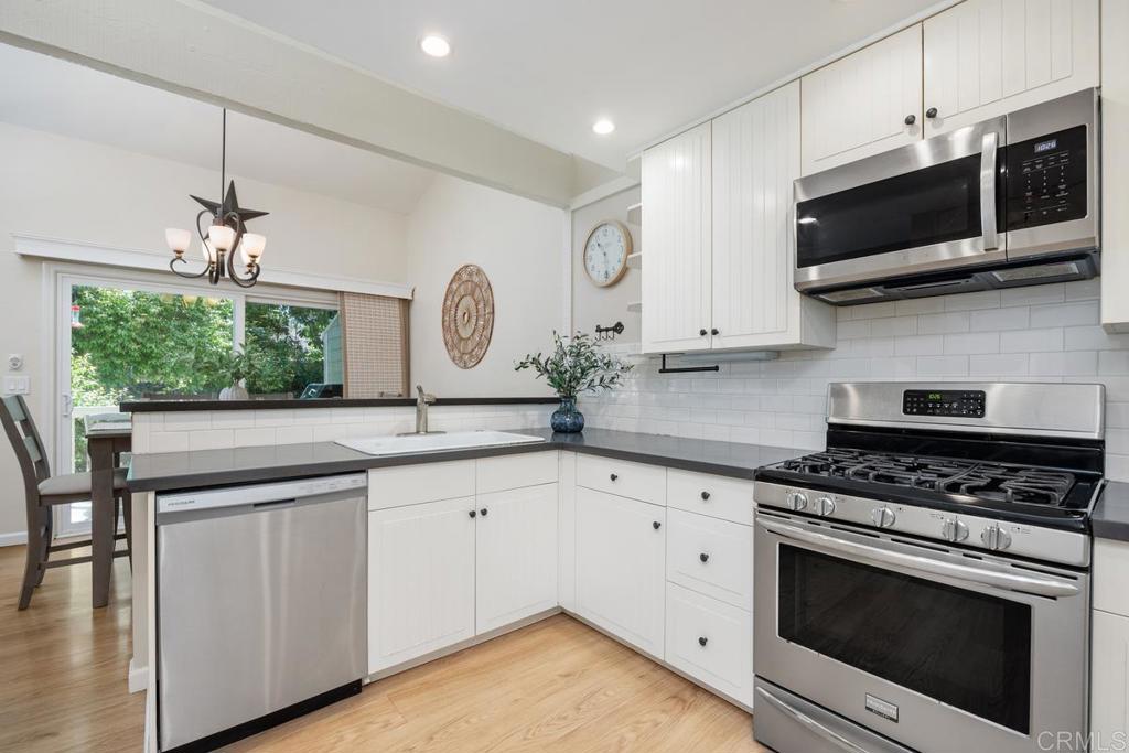 1715 Kennington Road Property Photo 14