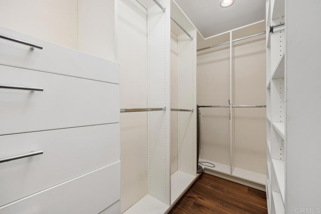 1715 Kennington Road Property Photo 21