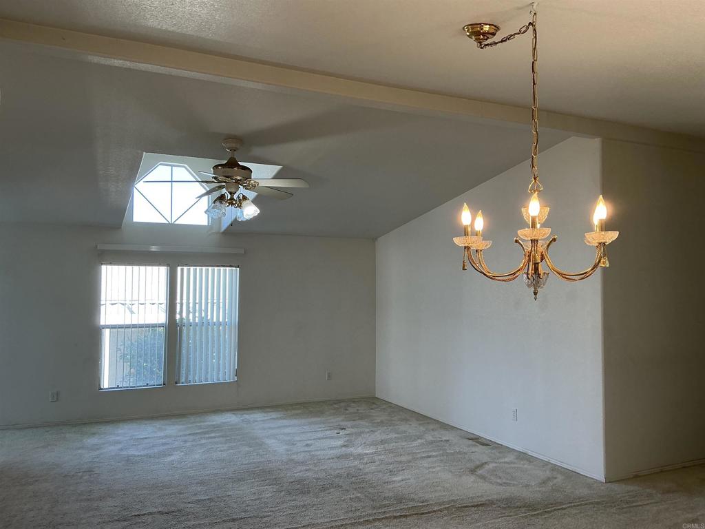 525 W El Norte Pkwy 127 Property Photo 5
