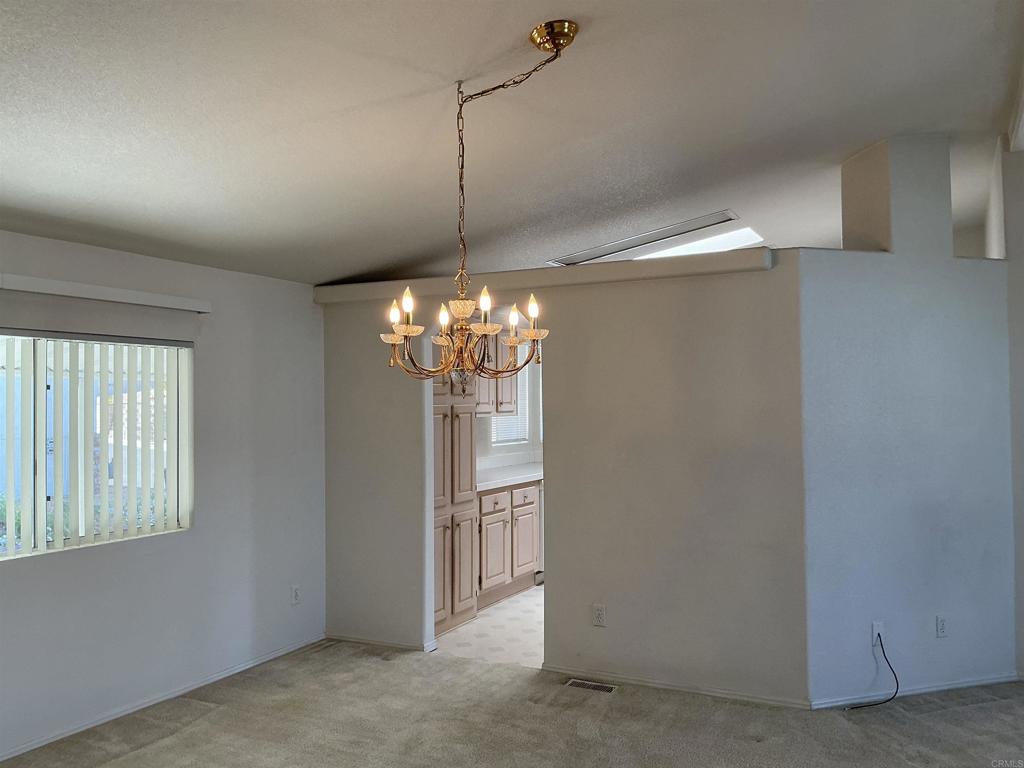 525 W El Norte Pkwy 127 Property Photo 14