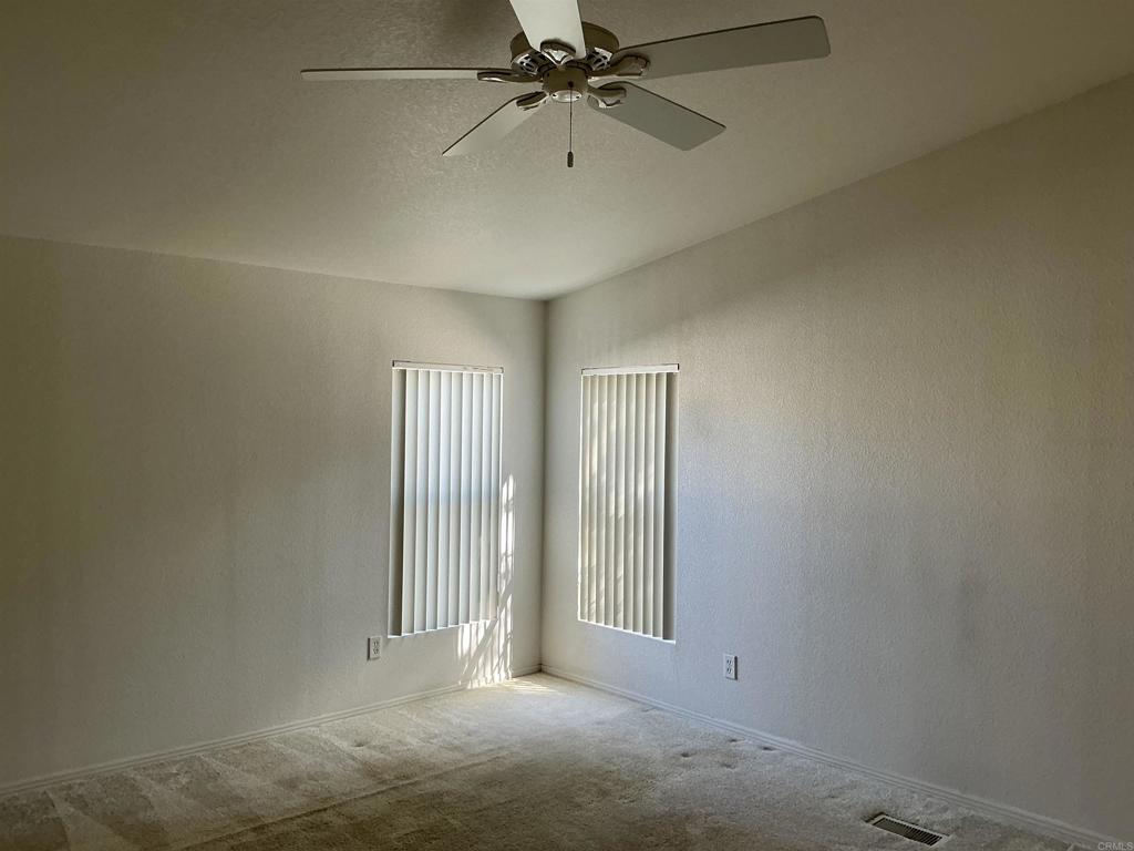 525 W El Norte Pkwy 127 Property Photo 19