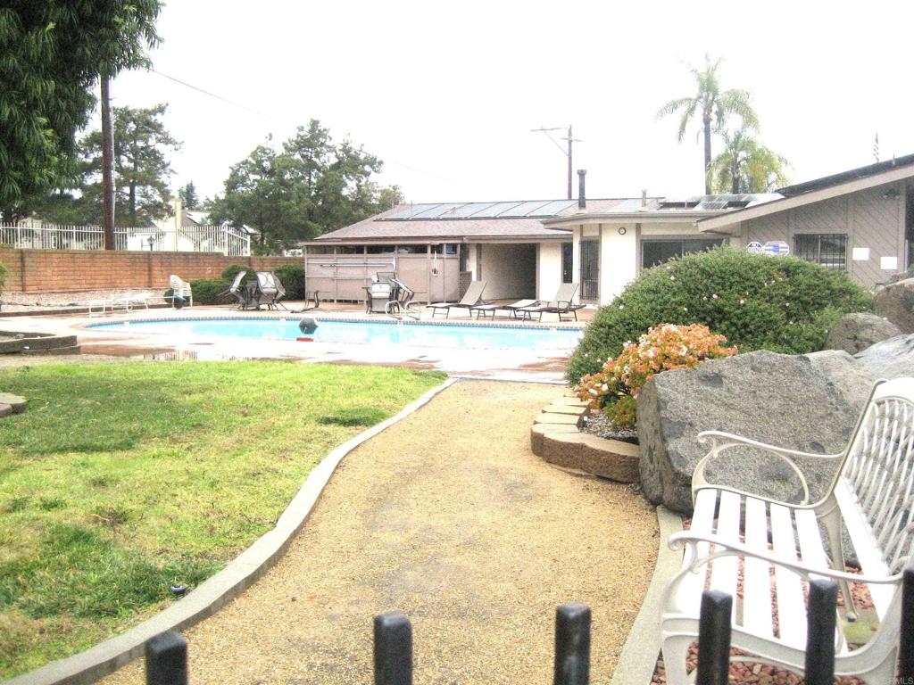 1175 La Moree Road 33 Property Photo 3