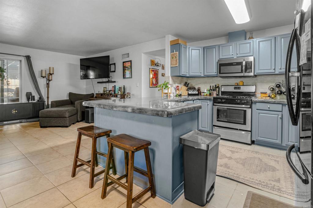 128 Frontier Drive Property Photo 8