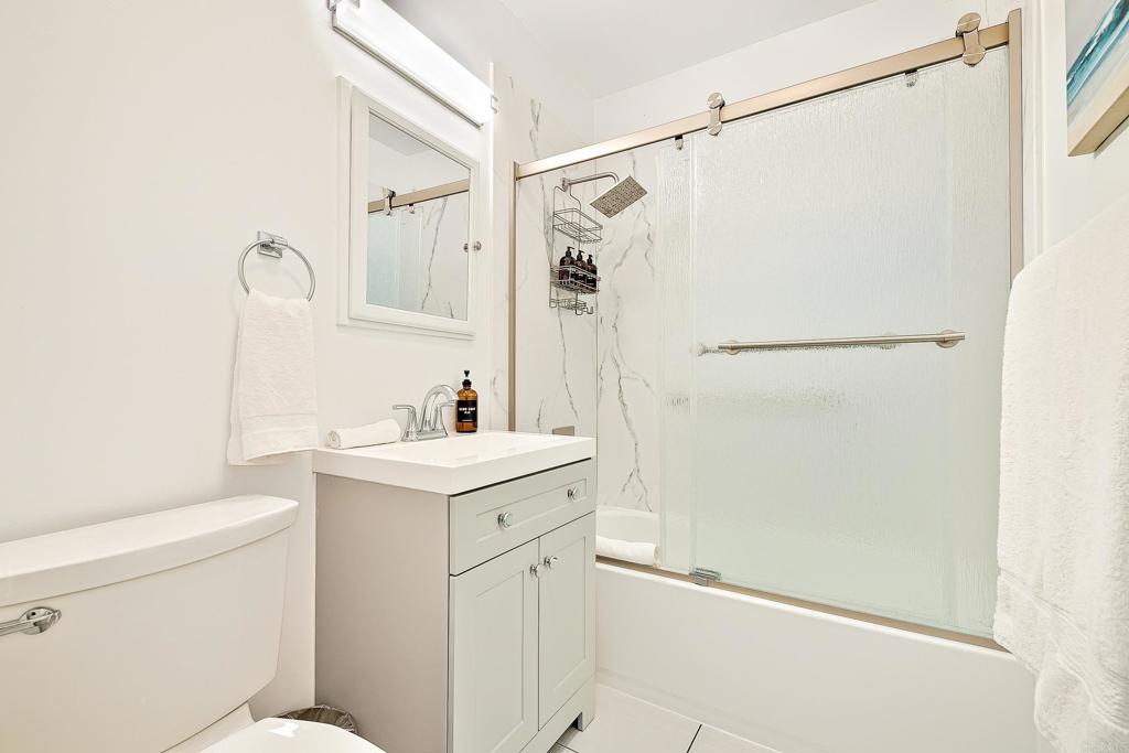 965 Rosecrans Street Property Photo 32