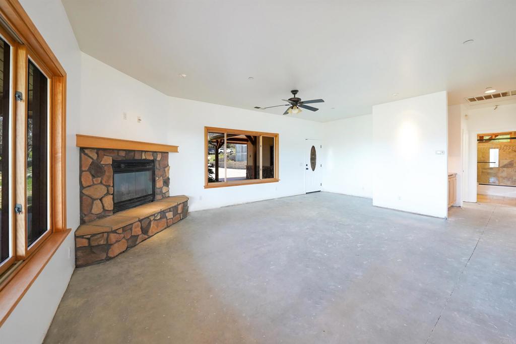 24710 Sutherland Drive Property Photo 23