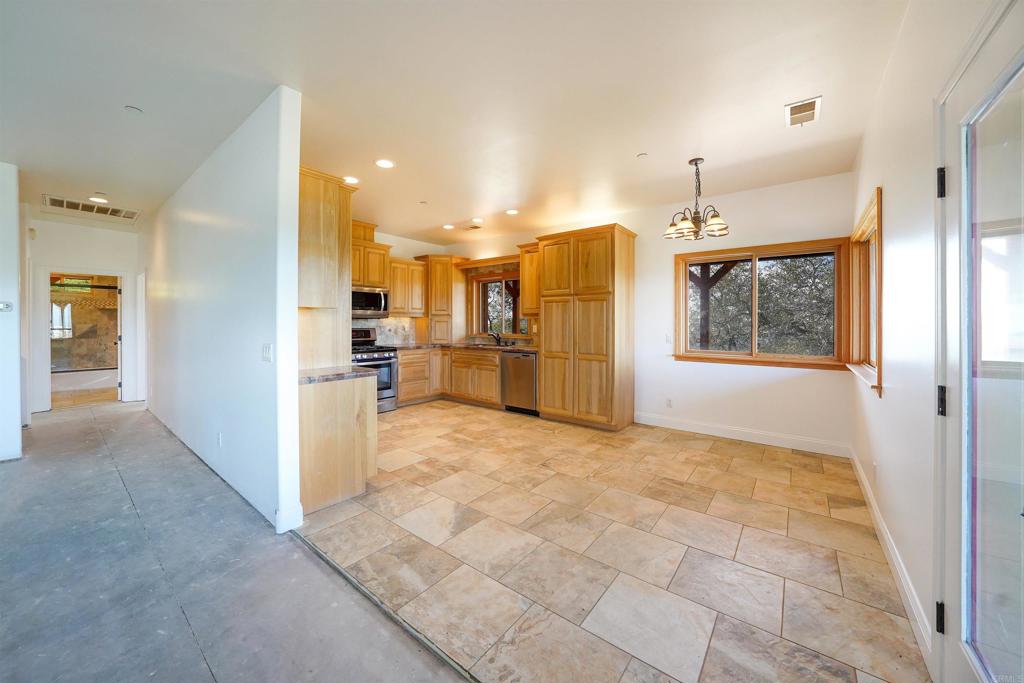 24710 Sutherland Drive Property Photo 24