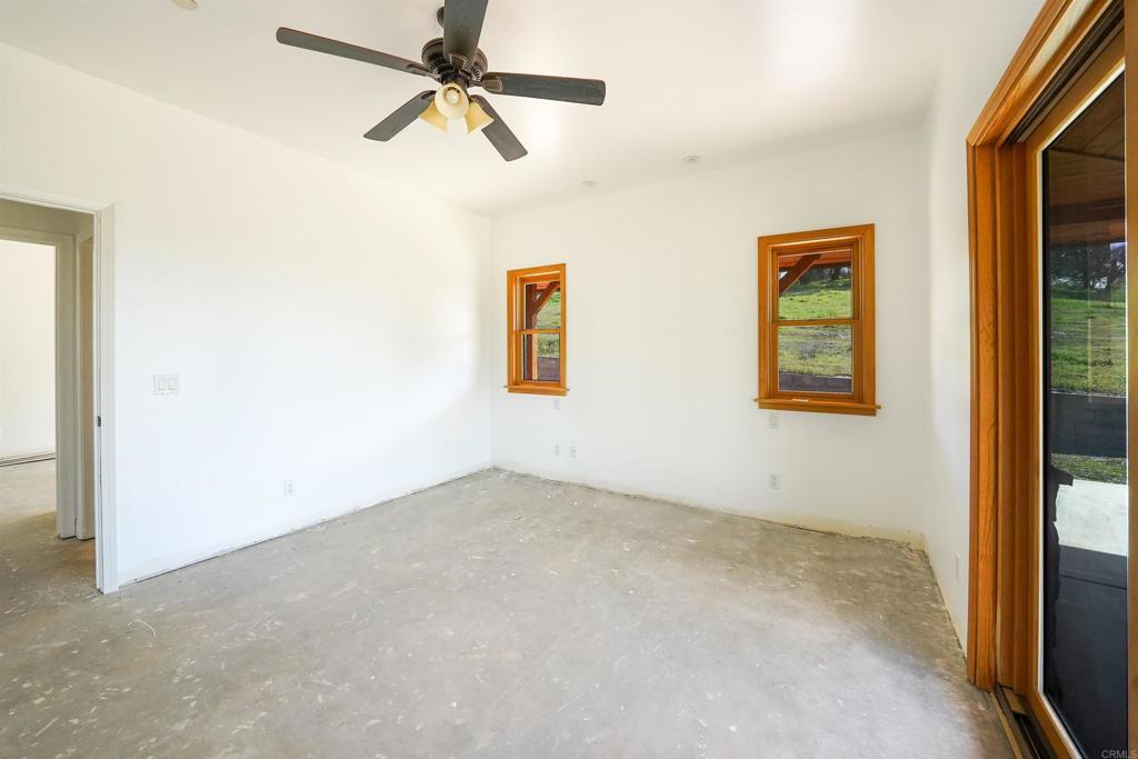24710 Sutherland Drive Property Photo 30