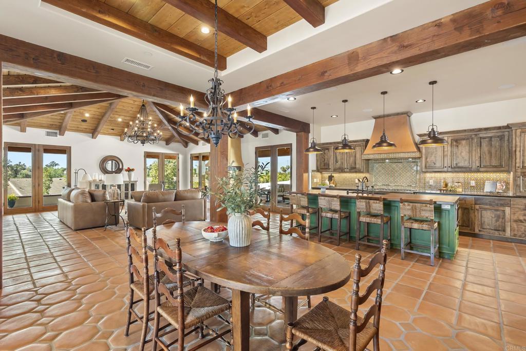 2525 Date Palm Court Property Photo