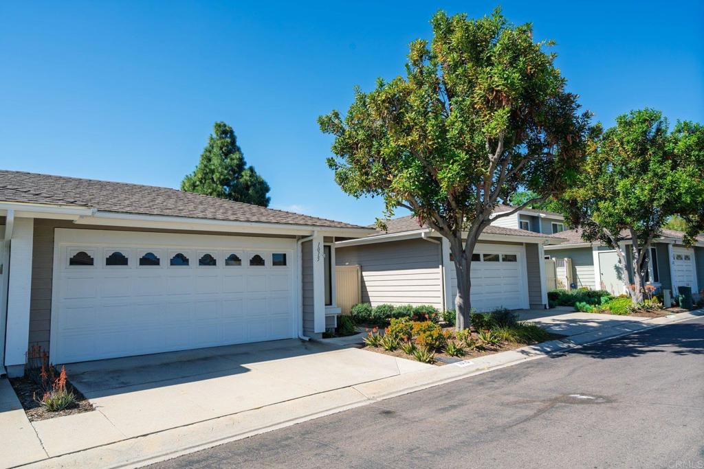 1015 Gleneagles Place Property Photo 1