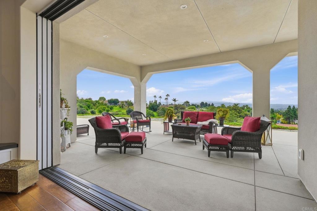 3600 Linda Vista Drive Property Photo 11