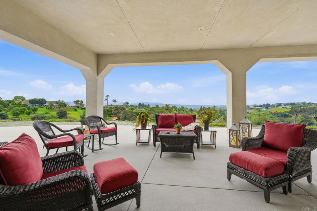 3600 Linda Vista Drive Property Photo 15
