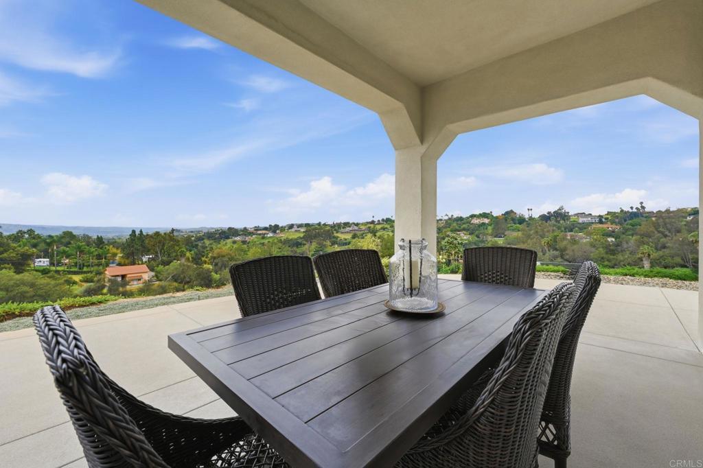 3600 Linda Vista Drive Property Photo 17