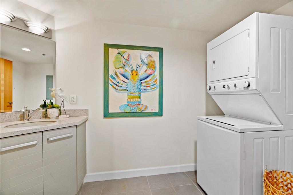 550 Seagaze Drive 29 Property Photo 27
