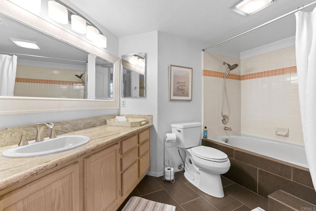 621 N Pacific Street 204 Property Photo 14