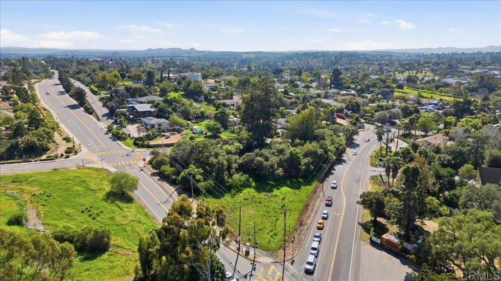 Mission Rd Property Photo 3