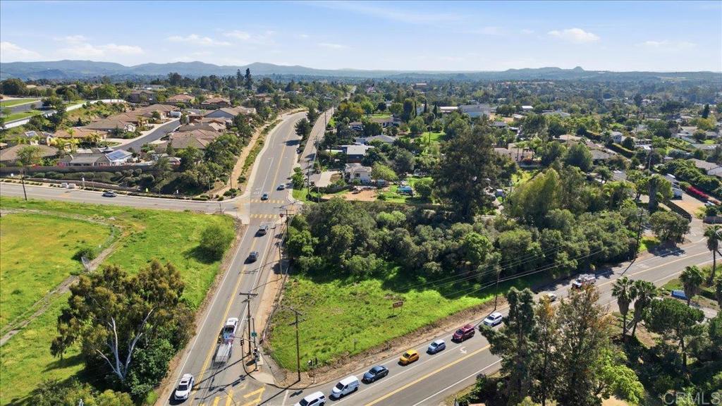 Mission Rd Property Photo 4